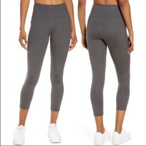 Girlfriend Collective Pocket Crop Leggings, Small